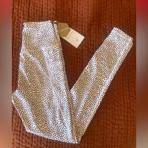 Buffbunny Limitless Legging - White Bossy Print NWT XS